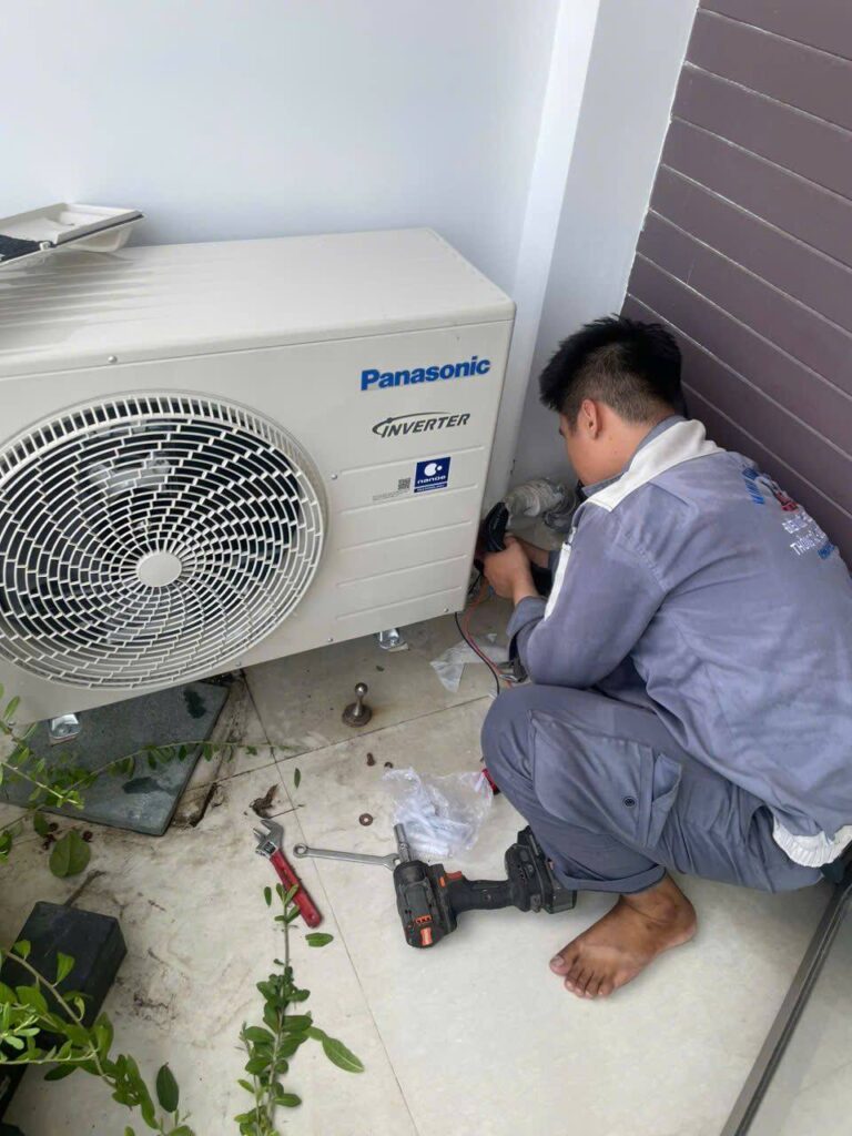 Điện Lạnh Đức Tín là đơn vị sửa chữa điện lạnh chuyên nghiệp tại Hà Đông – nhận sửa điều hòa, tủ lạnh, máy giặt tại nhà. Tổng đài hỗ trợ 0814388288.